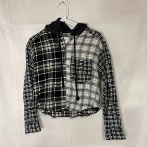 Womens size XS American eagle flannel shirt, #I736
